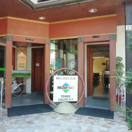 Hotel Rezia Valtellina 3*